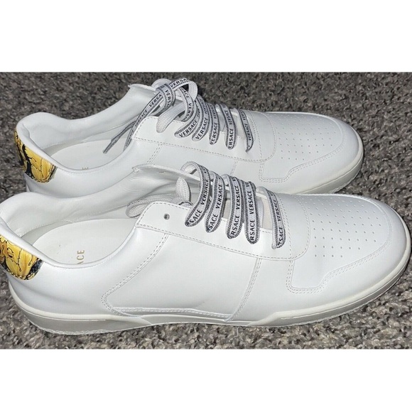 Men's Authentic Versace White w/Logo - Picture 2 of 9